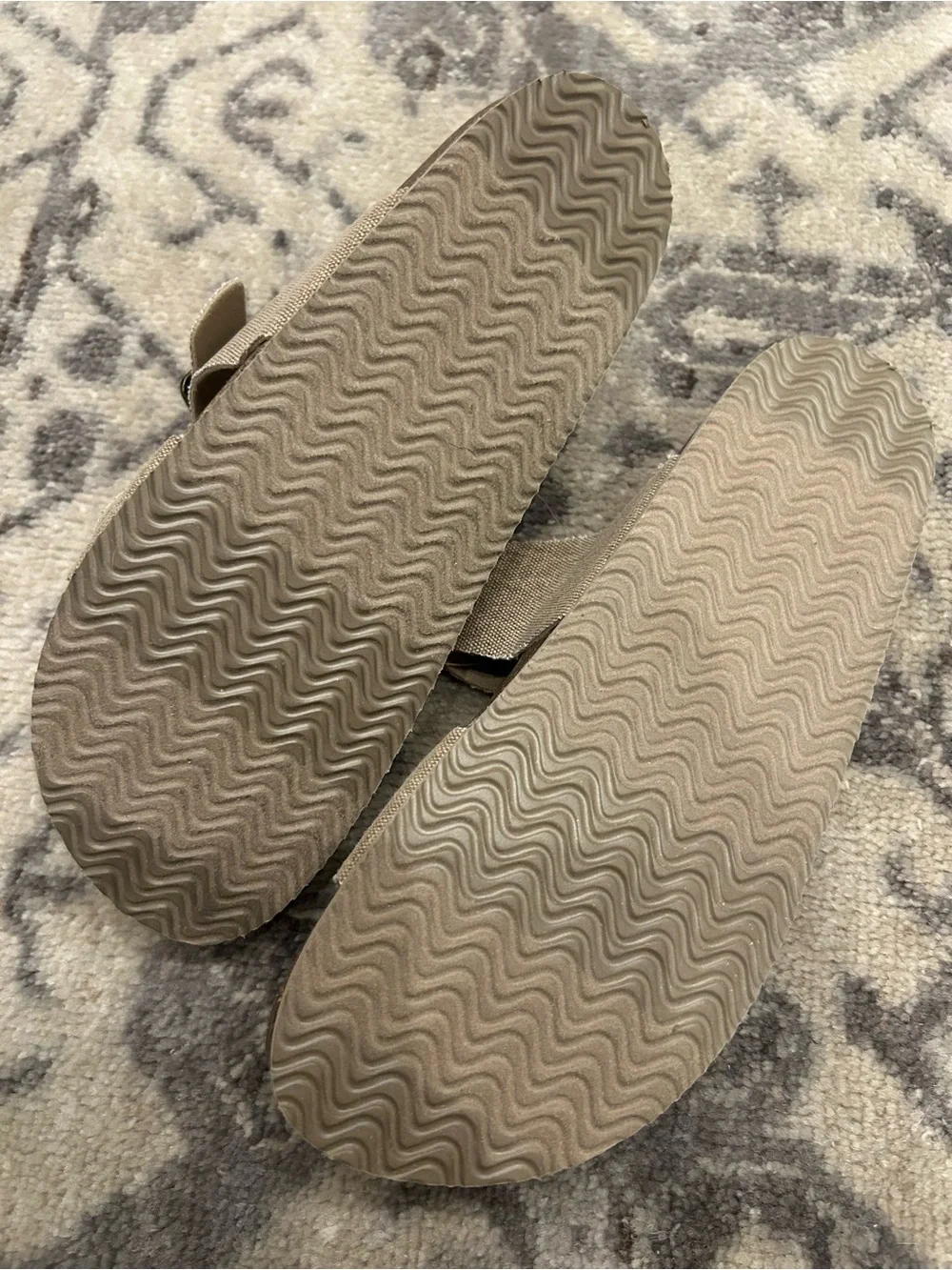 🤎 NWT! GAP Kids Taupe Tan Double Buckle Slide Sandals